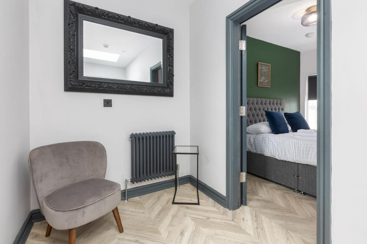 Ettie And Gigi'S Apartment Blackpool Exterior photo